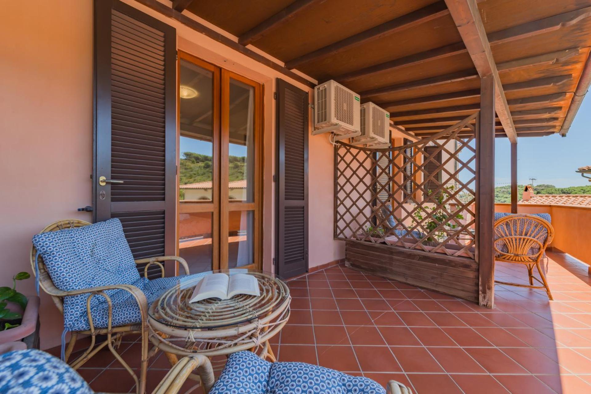Hotel Lo Scirocco Fetovaia Exterior photo