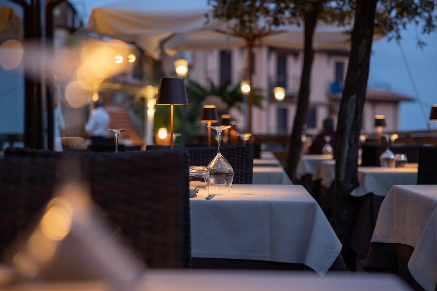 Hotel Lo Scirocco Fetovaia Exterior photo